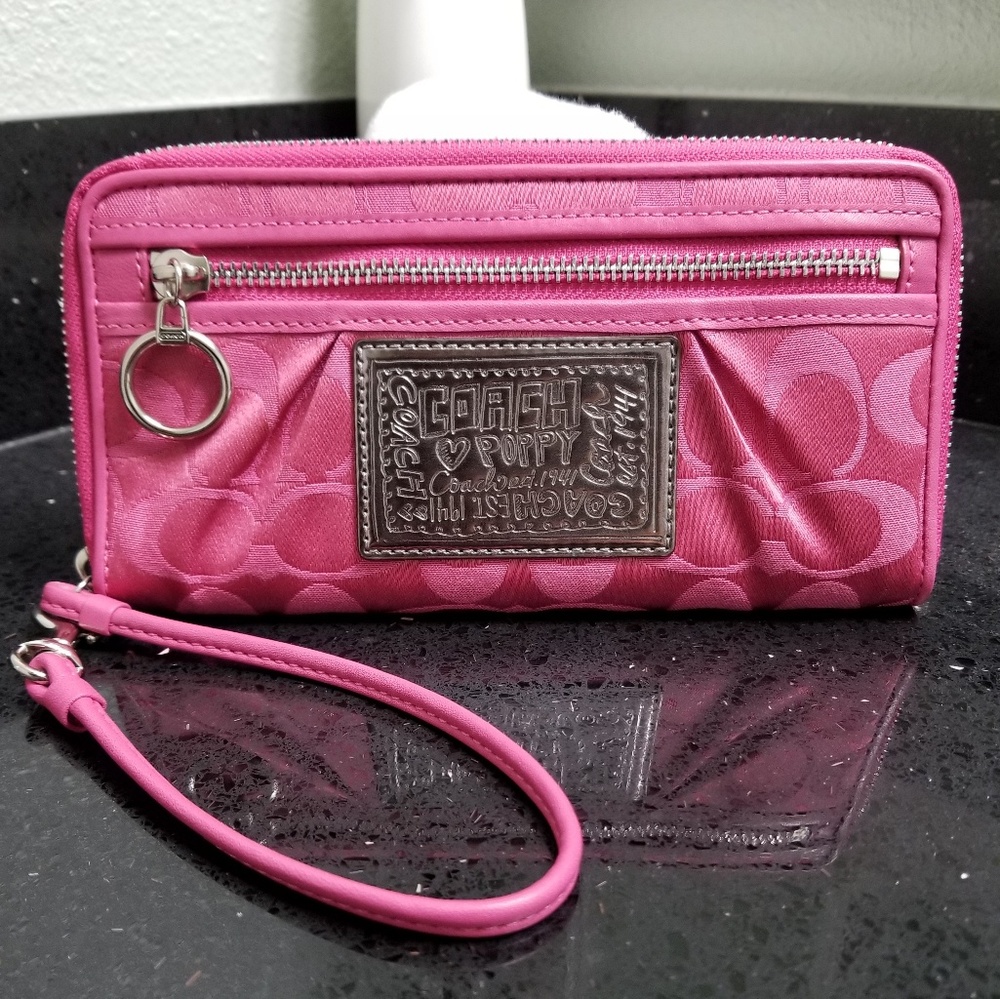 Coach Wallet NWOT